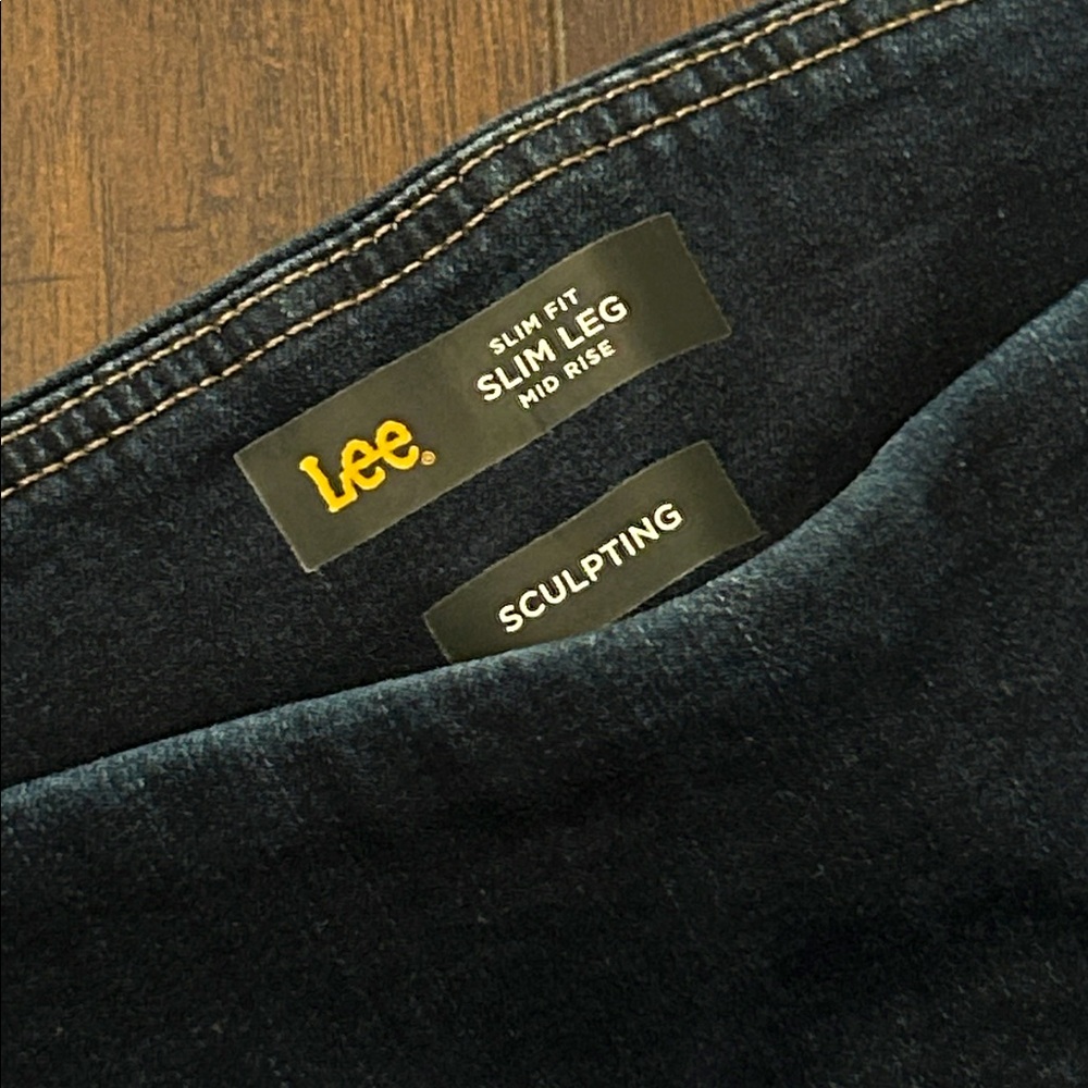 NWOT Womens Lee Sculpting Slim Fit Pull-On Jeans